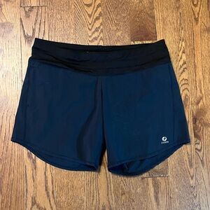 Oiselle Black Long Roga Shorts 6 medium